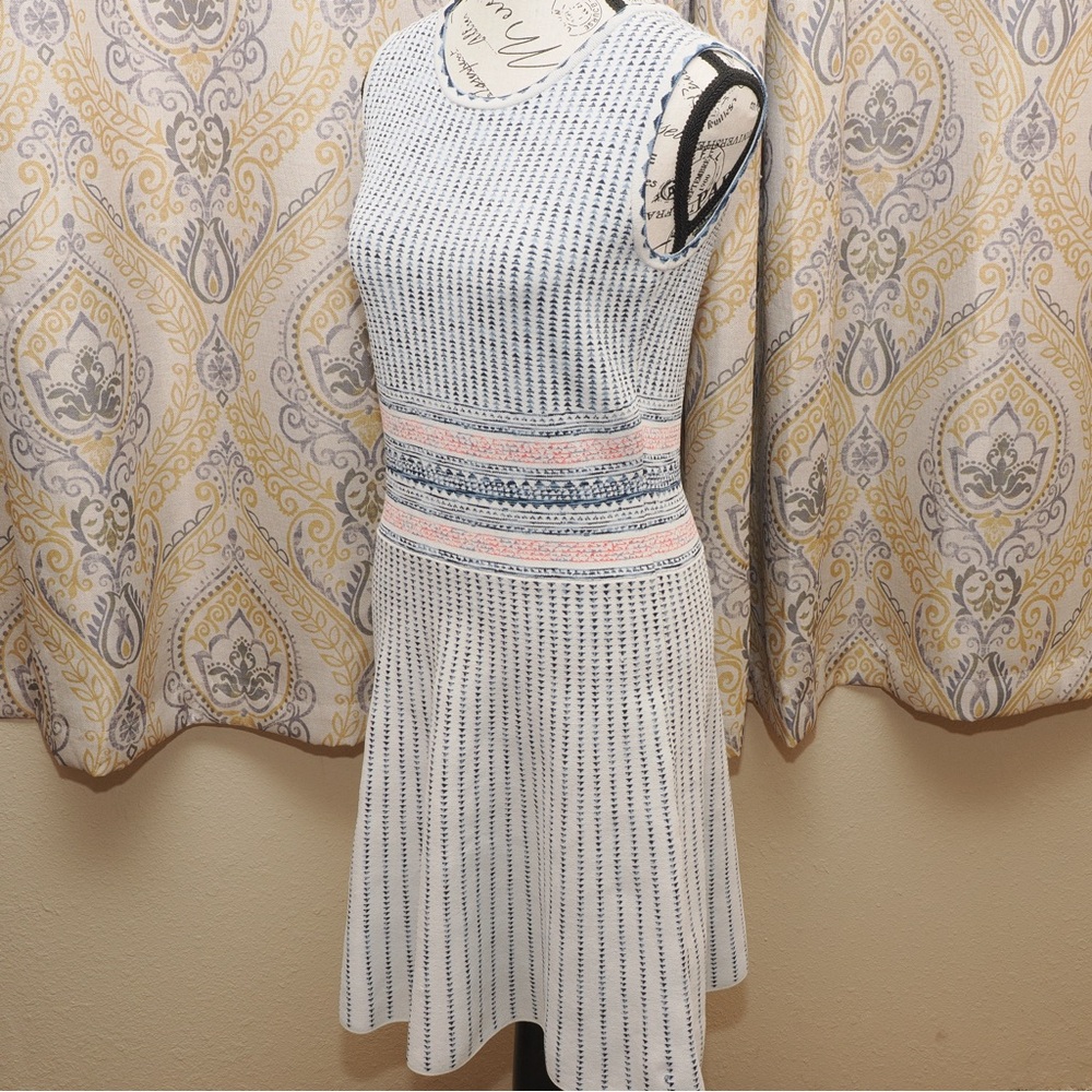 BCBGMax Azria ‘Wilma’ Sleeveless Dress in Haze Combo - Size Small - Picture 6 of 11